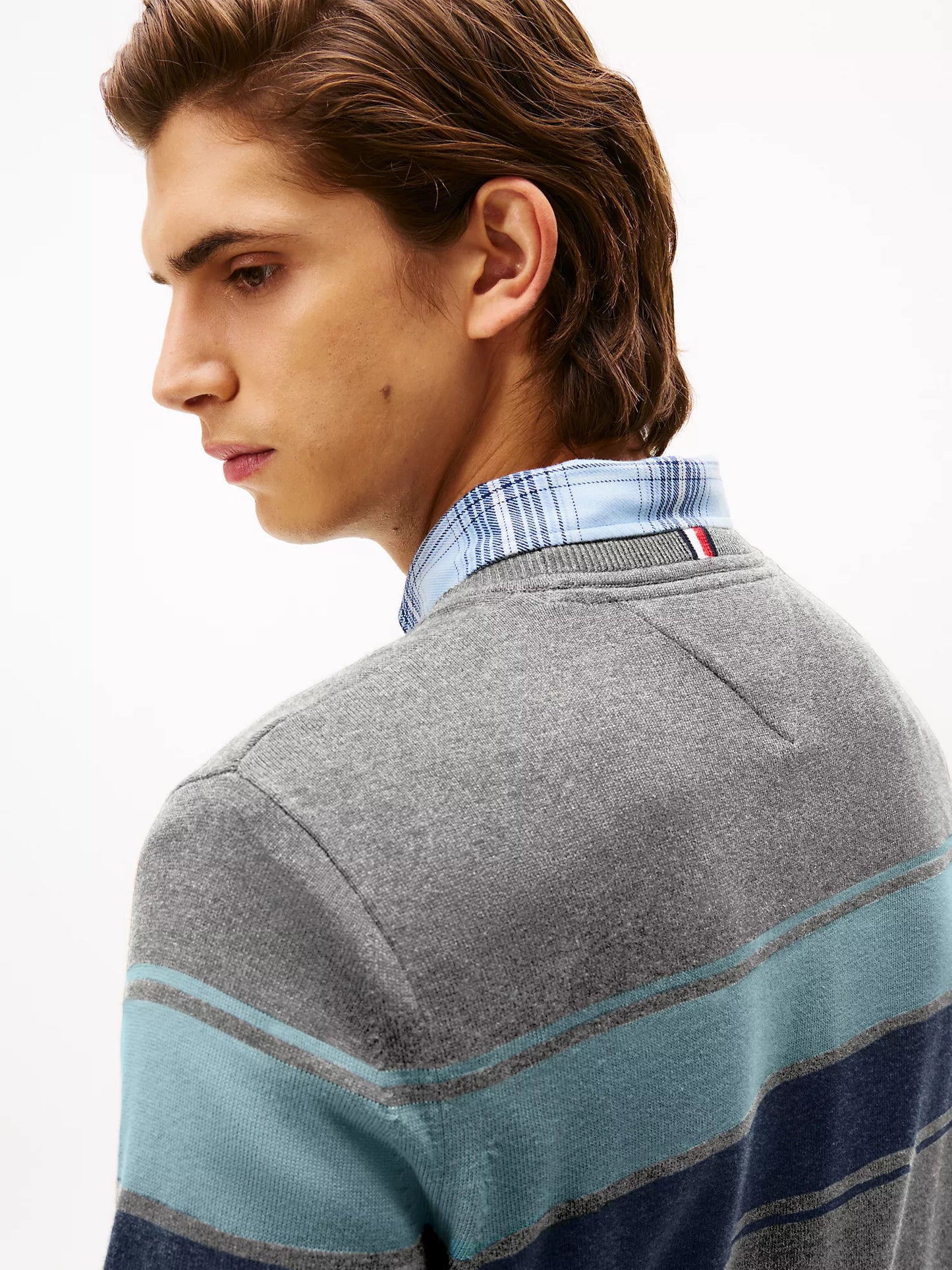 Suéter de Cuello Redondo a Rayas – Gris Jaspeado Medio