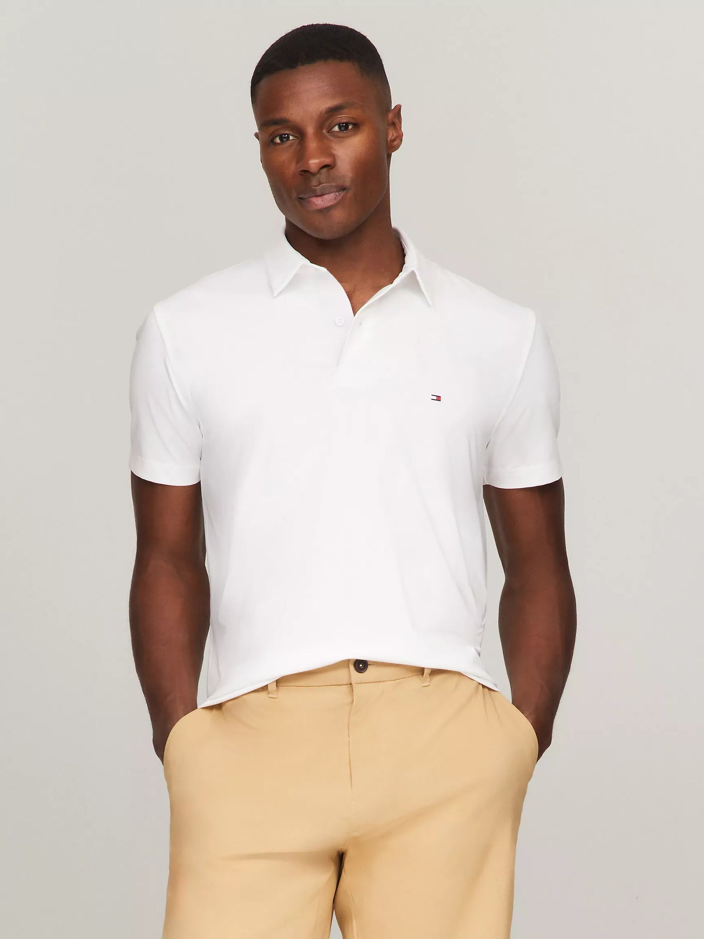 Tommy Hilfiger – Polo Técnico Regular Fit – Blanco
